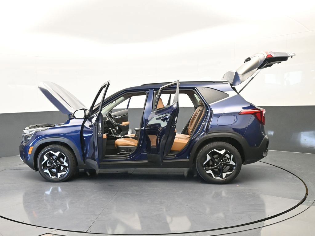 Used 2024 Kia Seltos EX image 72