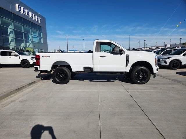 Used 2023 Ford F250 XL w/ STX Appearance Package image 4