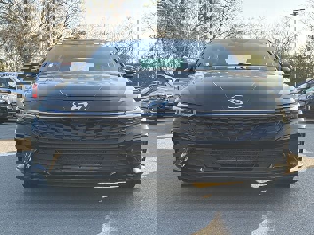 Used 2024 Hyundai Elantra SEL image 8