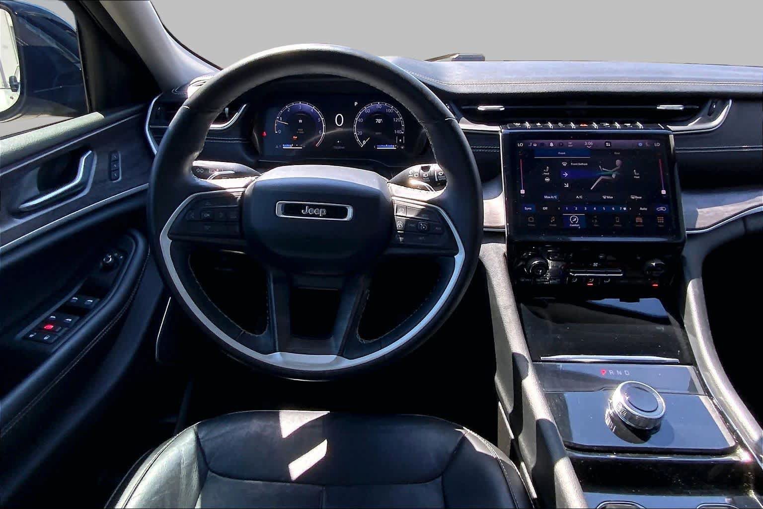 Used 2021 Jeep Grand Cherokee L Limited RWD image 6