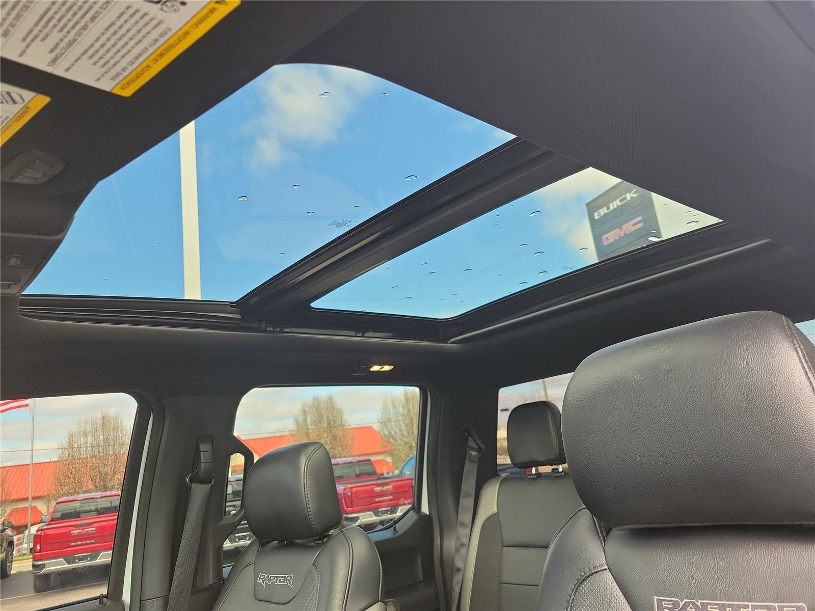 Used 2020 Ford F150 Raptor w/ Equipment Group 802A Luxury image 31