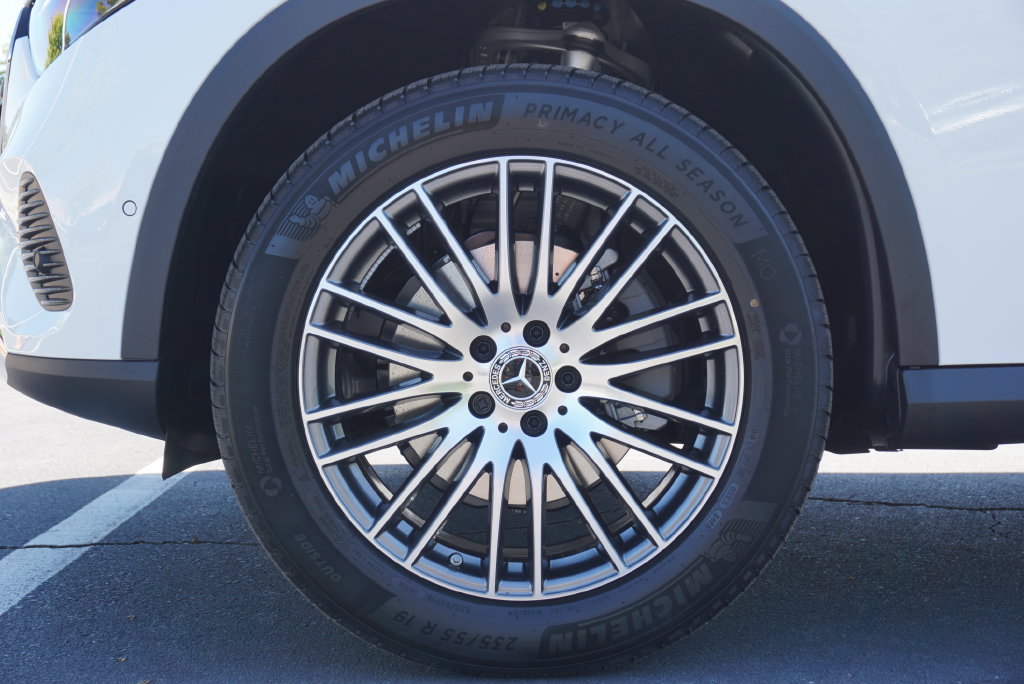 Certified 2026 Mercedes-Benz GLC 300 4MATIC image 19