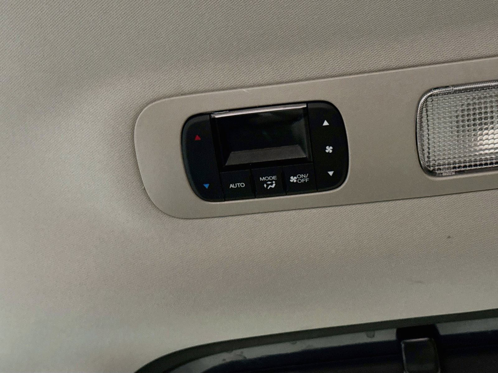 Used 2025 Honda Odyssey EX-L image 27