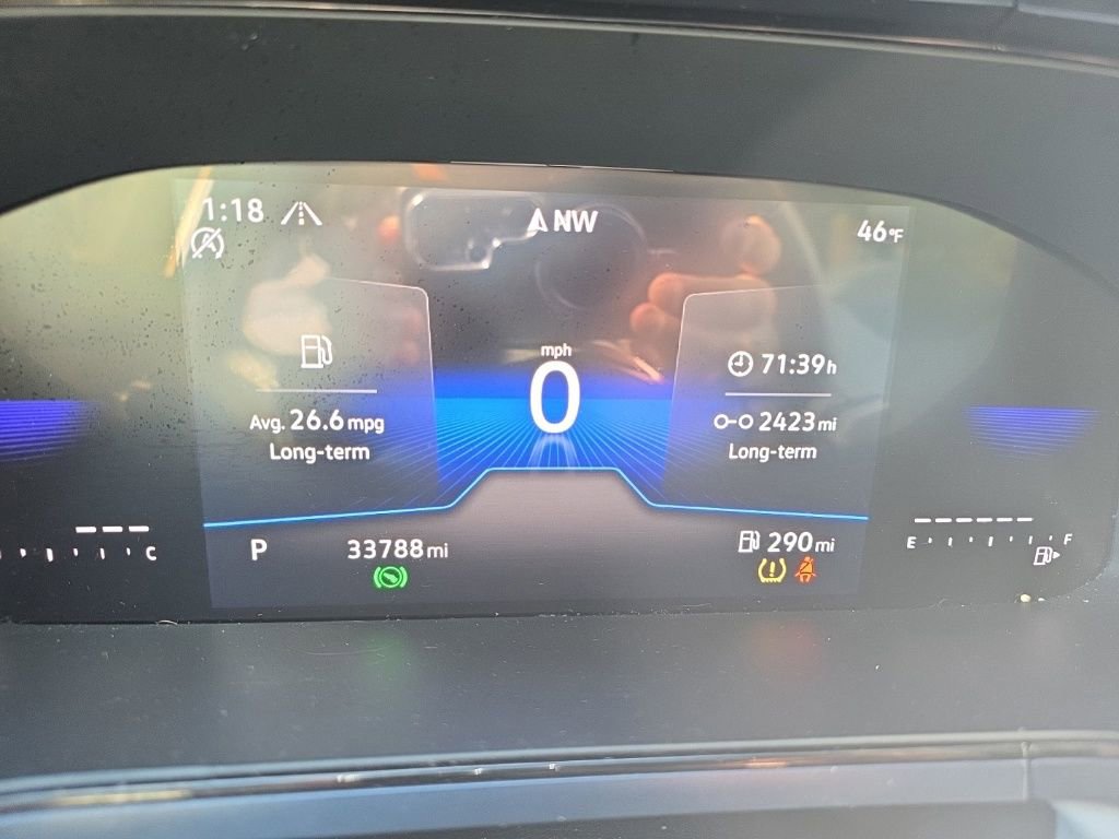 Used 2024 Volkswagen Taos SE image 25