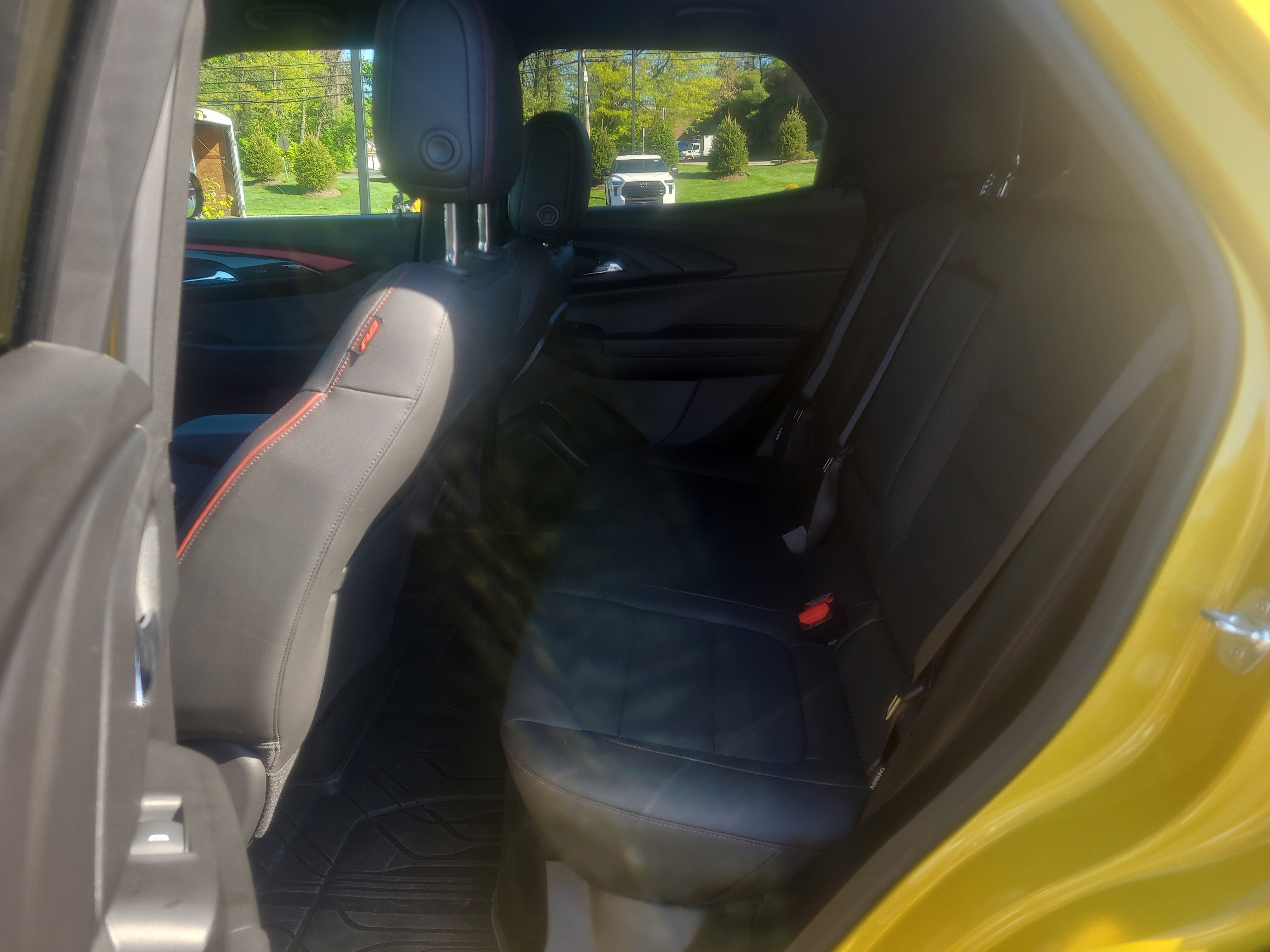 Used 2024 Chevrolet TrailBlazer RS w/ Convenience Package FWD image 28