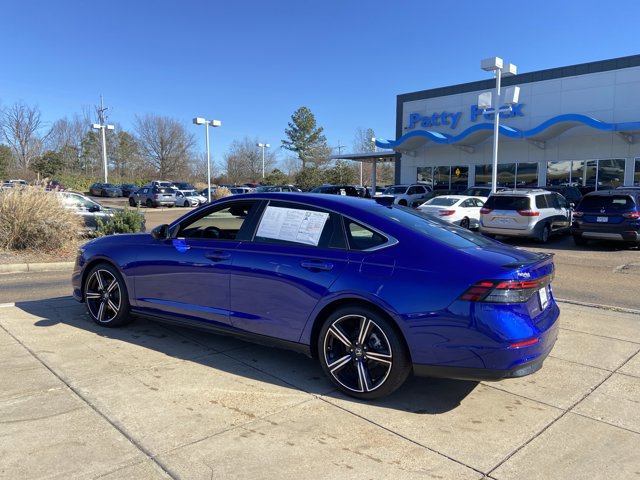 Used 2024 Honda Accord Sport image 7