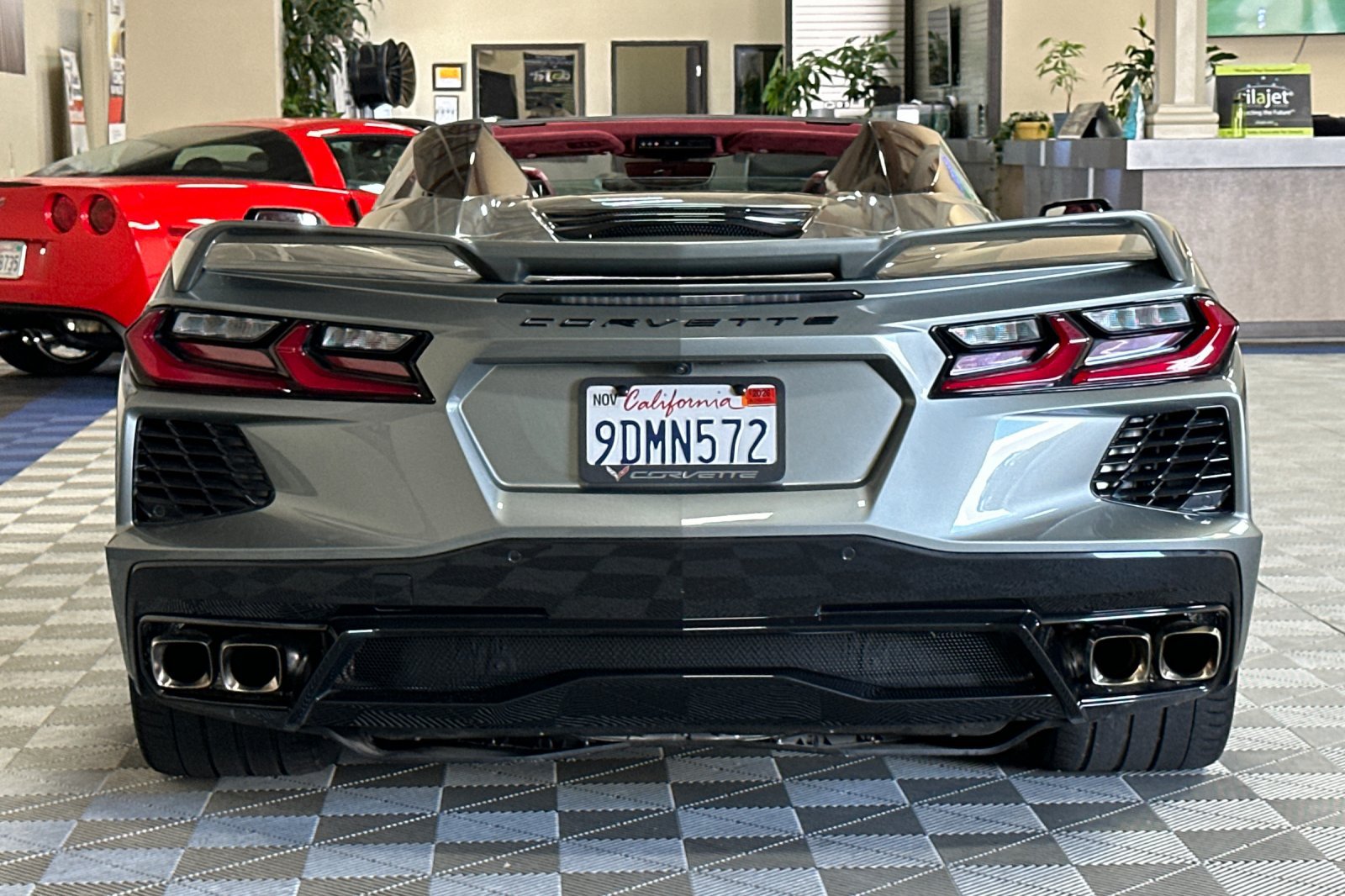 Used 2022 Chevrolet Corvette Stingray Premium Conv w/ Z51 Performance Package RWD image 5