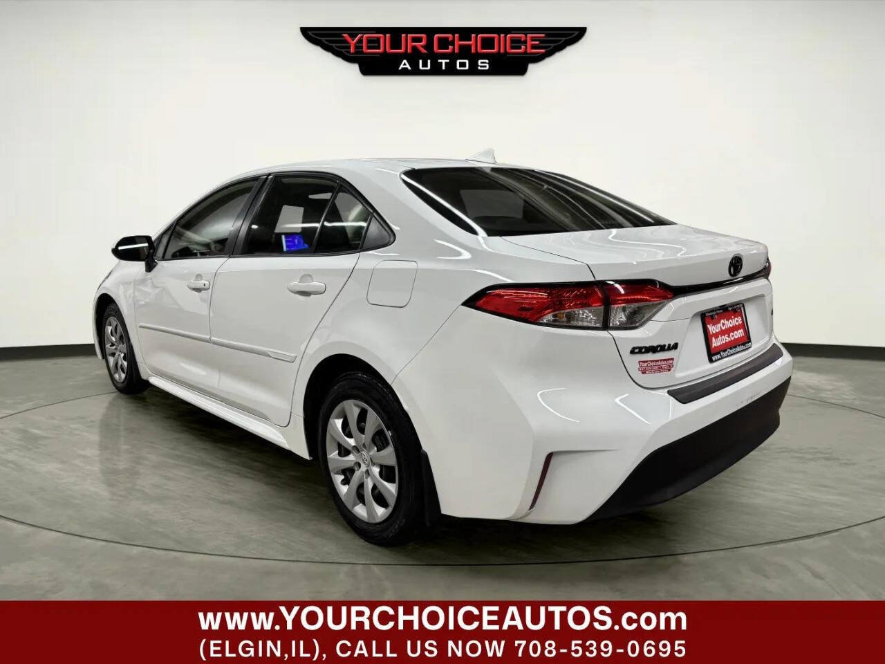 Used 2023 Toyota Corolla LE FWD image 3