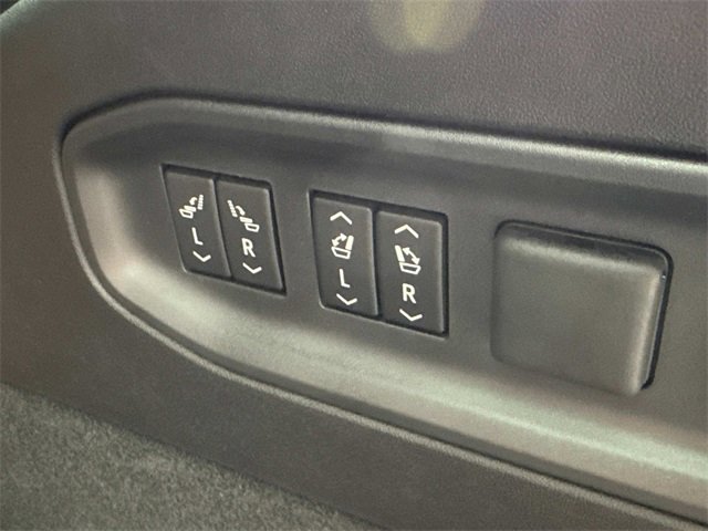 New 2026 Cadillac Vistiq Sport image 7