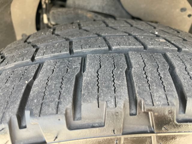 Used 2020 Ford Expedition Limited w/ Equipment Group 302A AWD/4WD image 31