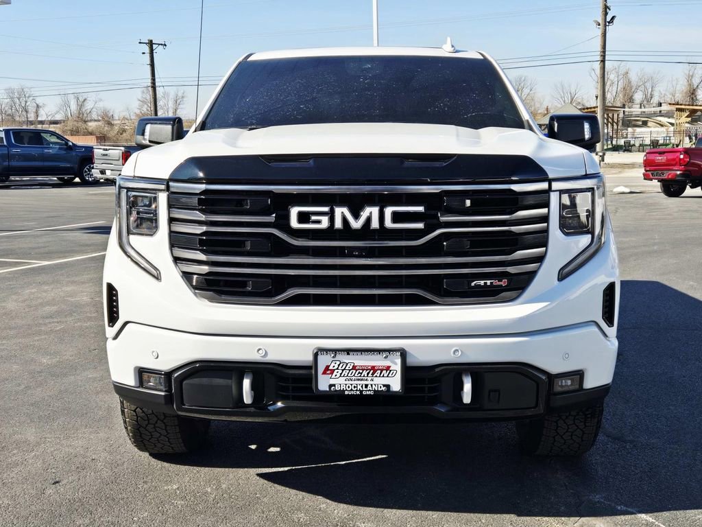 Used 2025 GMC Sierra 1500 AT4 w/ AT4 Premium Package image 8