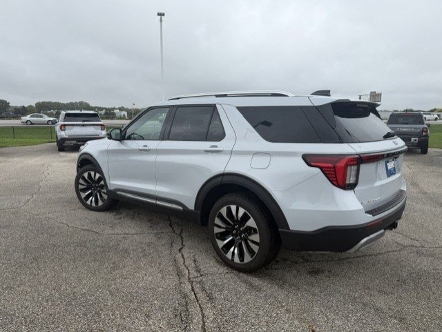 Certified 2026 Ford Explorer Platinum w/ LUX Leather Package AWD/4WD image 7