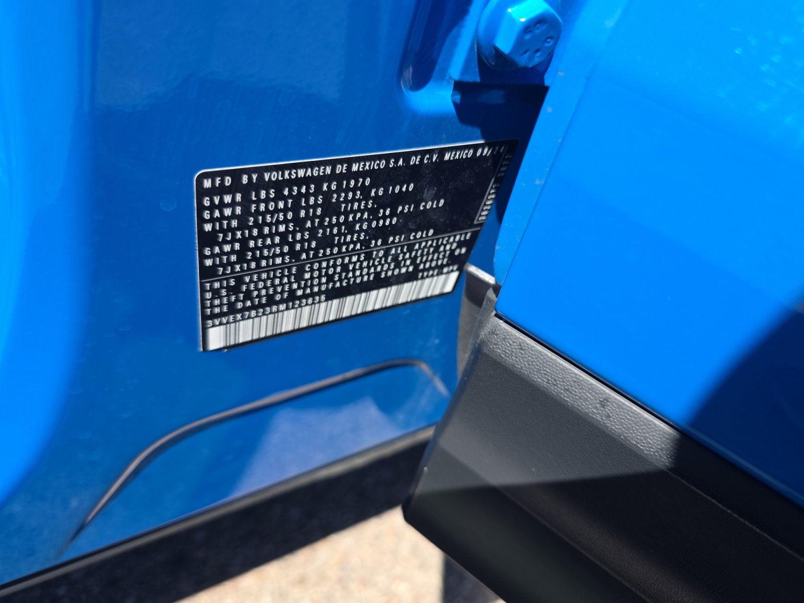 Certified 2024 Volkswagen Taos SE FWD image 25