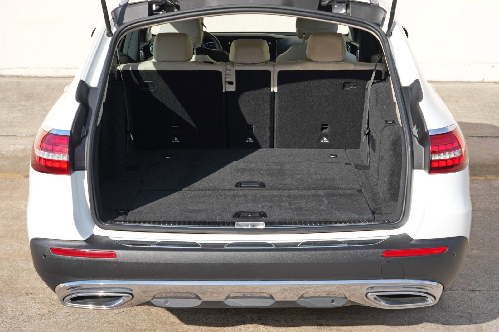 Used 2023 Mercedes-Benz E 450 4MATIC All-Terrain Wagon image 10