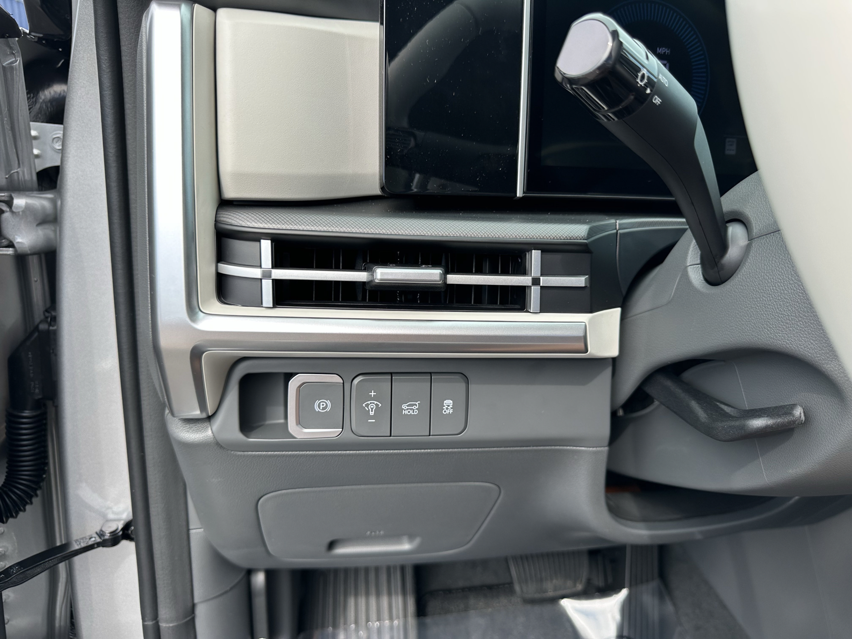 New 2027 Hyundai Santa Fe SE FWD image 31