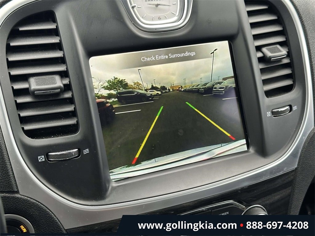 Used 2021 Chrysler 300 Touring L image 25