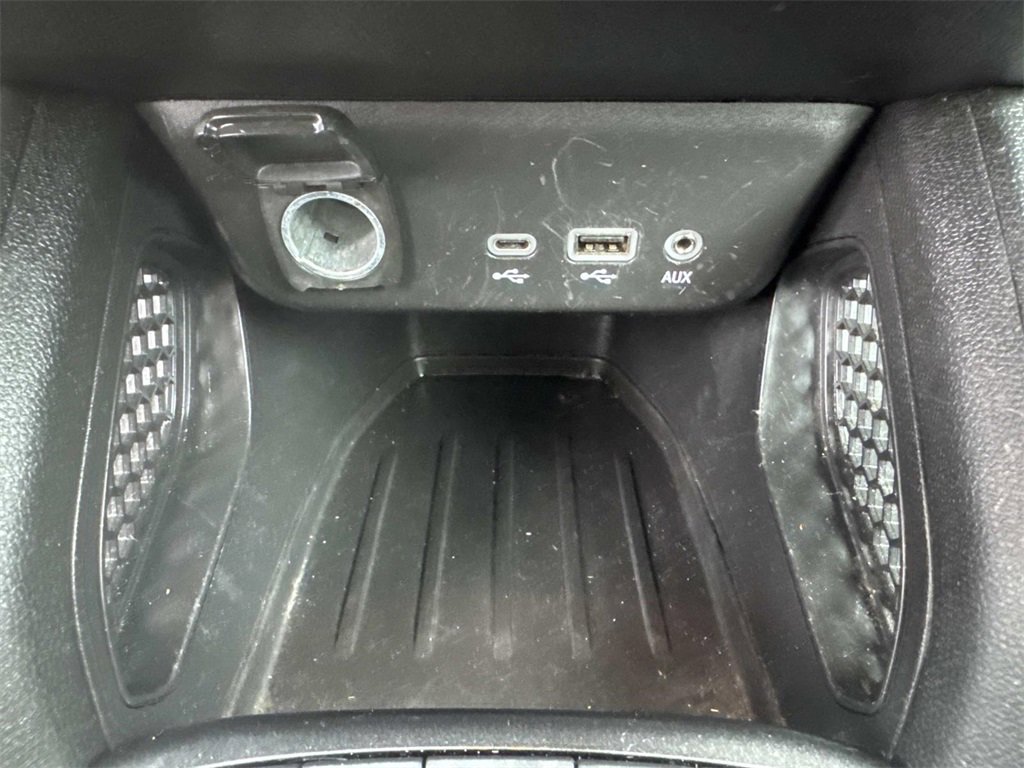 Used 2023 Chevrolet TrailBlazer LT w/ Convenience Package image 48