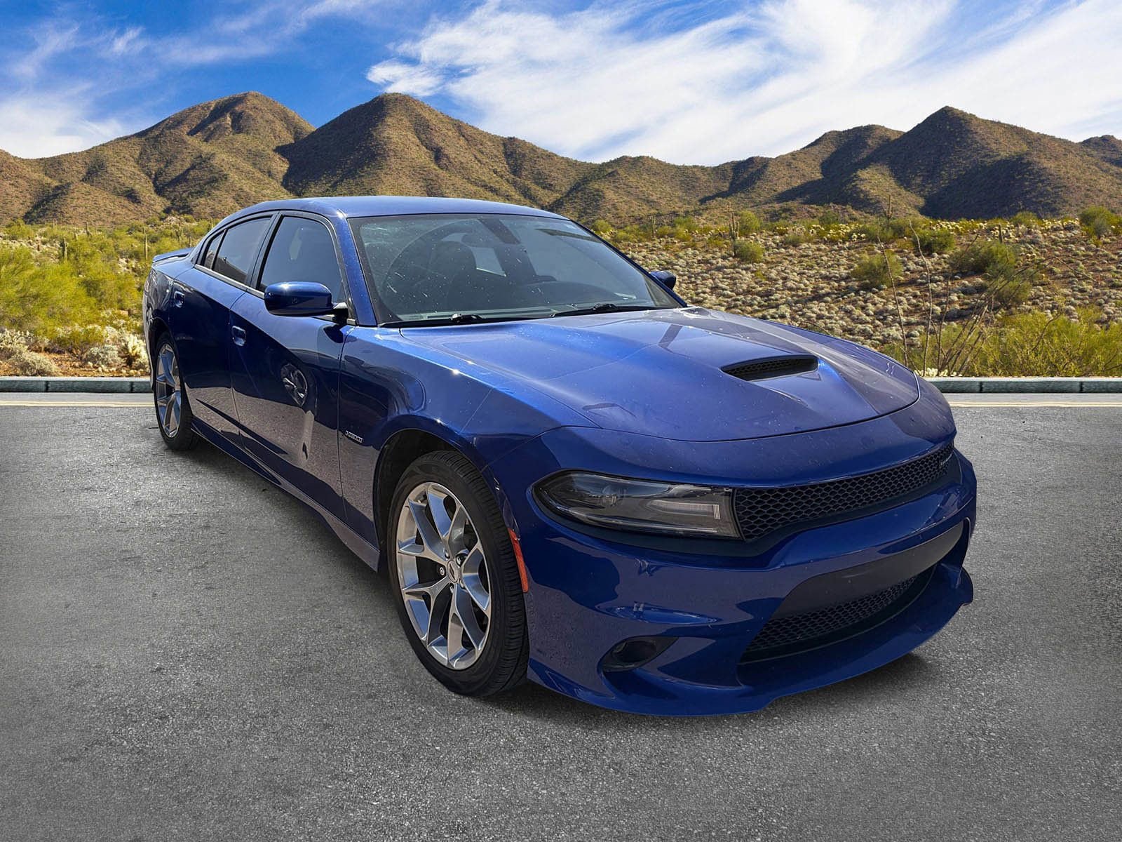 Used 2019 Dodge Charger R/T w/ Plus Group RWD image 4