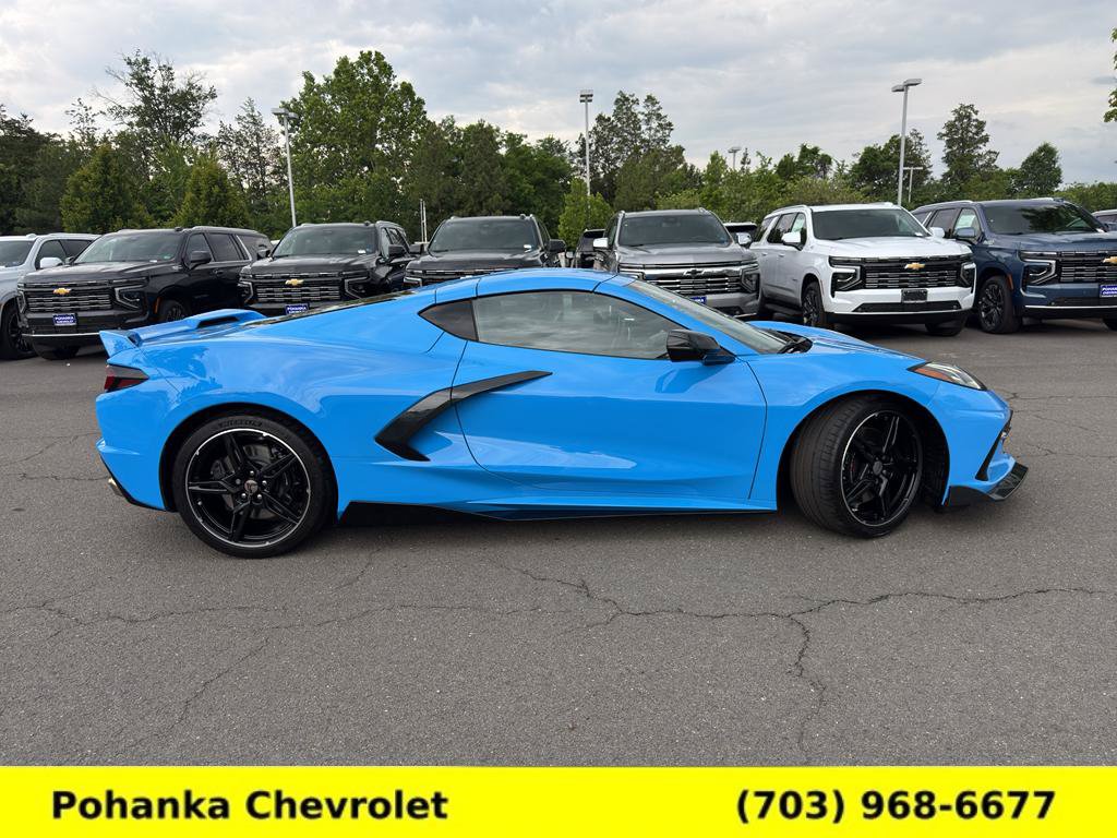 Used 2021 Chevrolet Corvette Stingray Coupe w/ Z51 Performance Package RWD image 8
