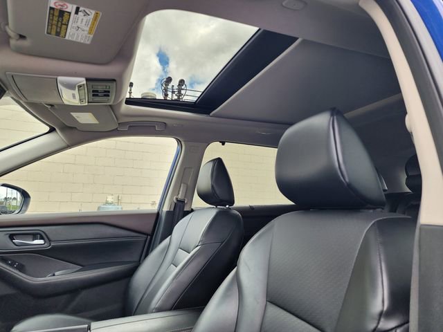 Used 2023 Nissan Rogue SV w/ SV Premium B Package image 14