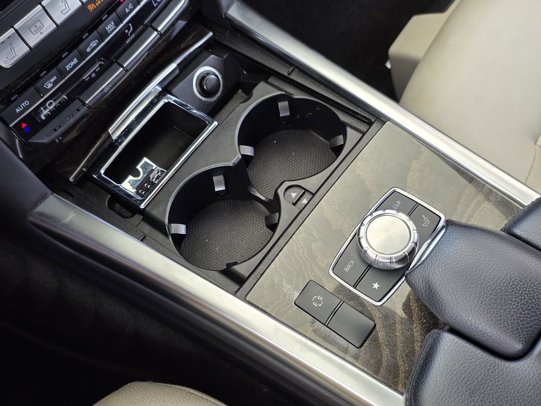 Used 2014 Mercedes-Benz E 250 BlueTEC Sedan image 16