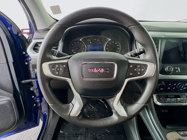 Used 2023 GMC Acadia SLE w/ Driver Convenience Package image 12