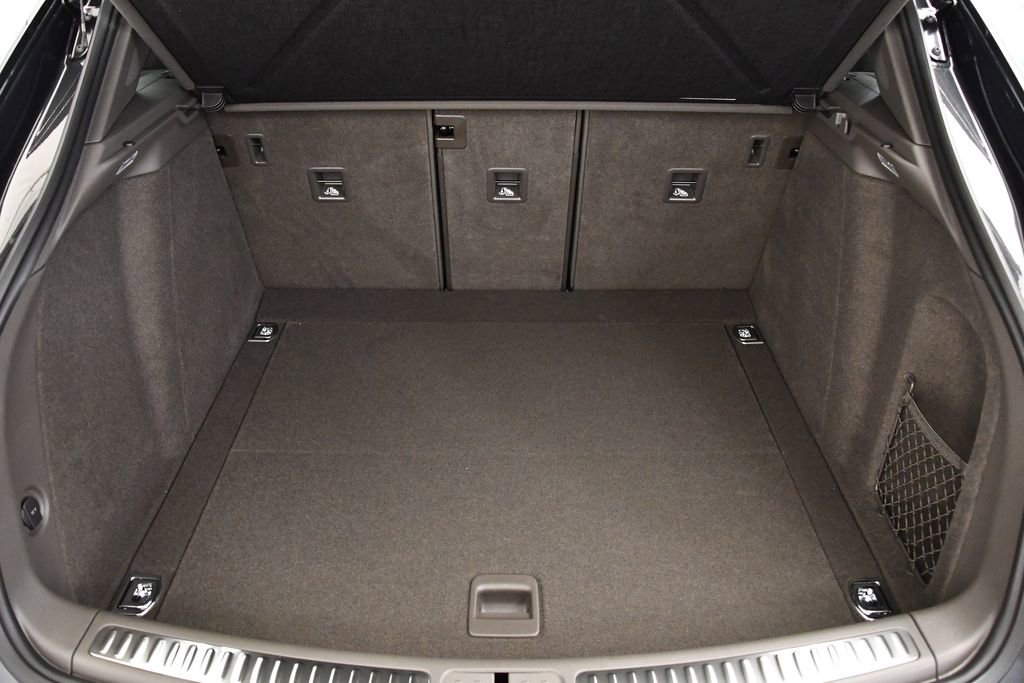 Used 2025 Porsche Macan image 54