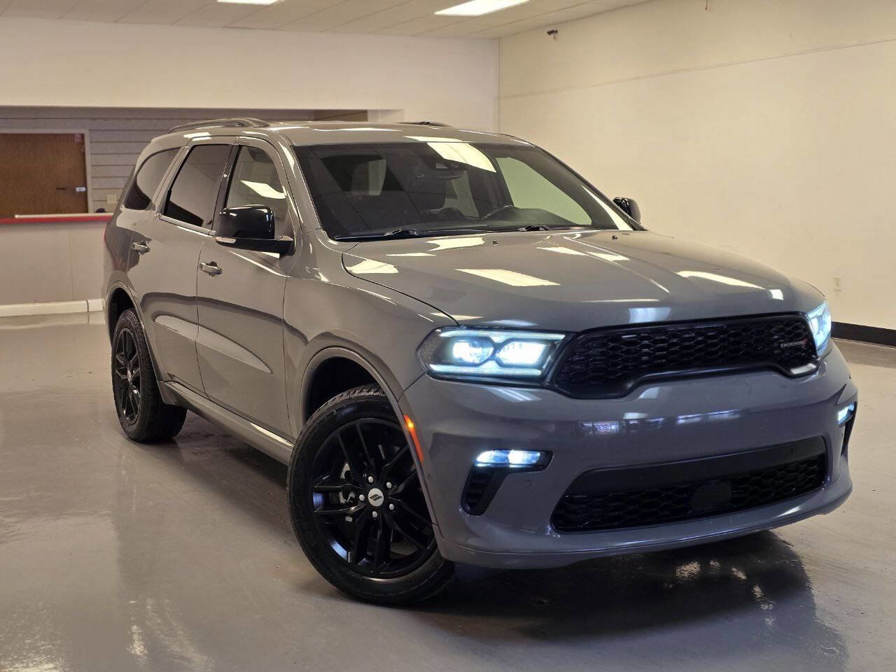 Used 2023 Dodge Durango GT image 2