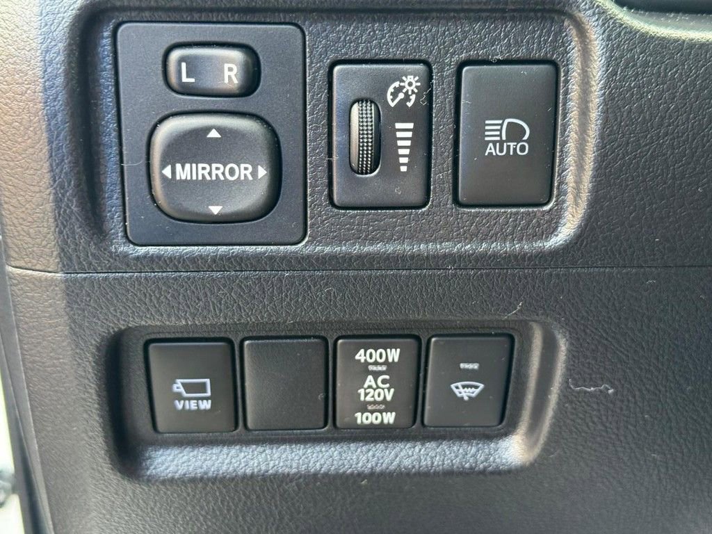 Used 2023 Toyota 4Runner Limited AWD/4WD image 18