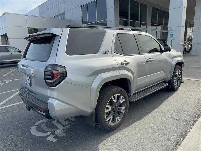 Used 2025 Toyota 4Runner TRD Sport Premium AWD/4WD image 2