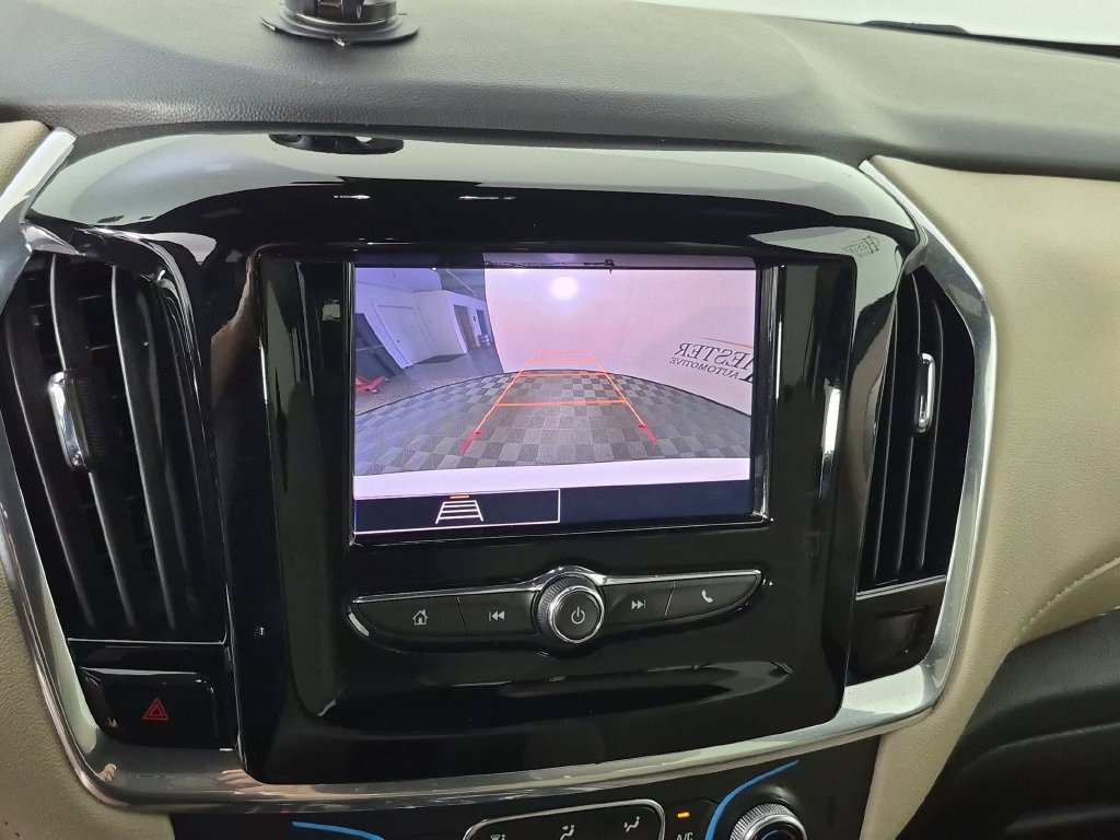 Certified 2023 Chevrolet Traverse LS FWD image 25