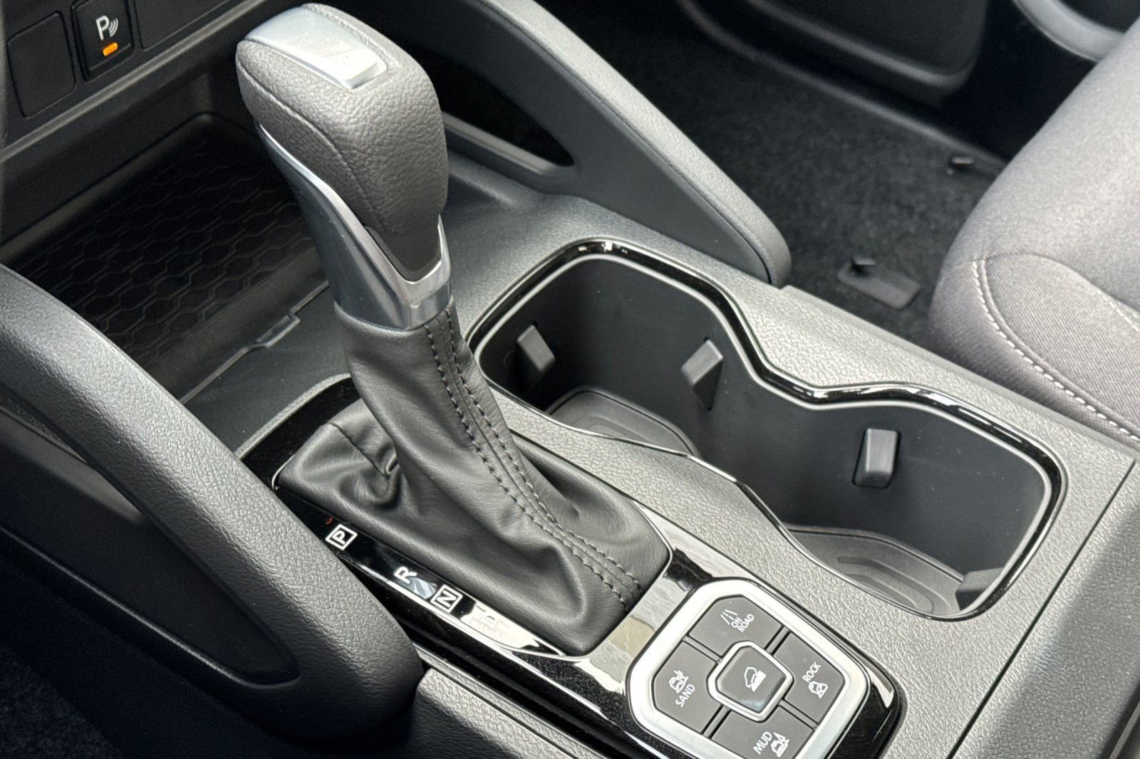 New 2026 Nissan Frontier SV w/ Tow Package image 17