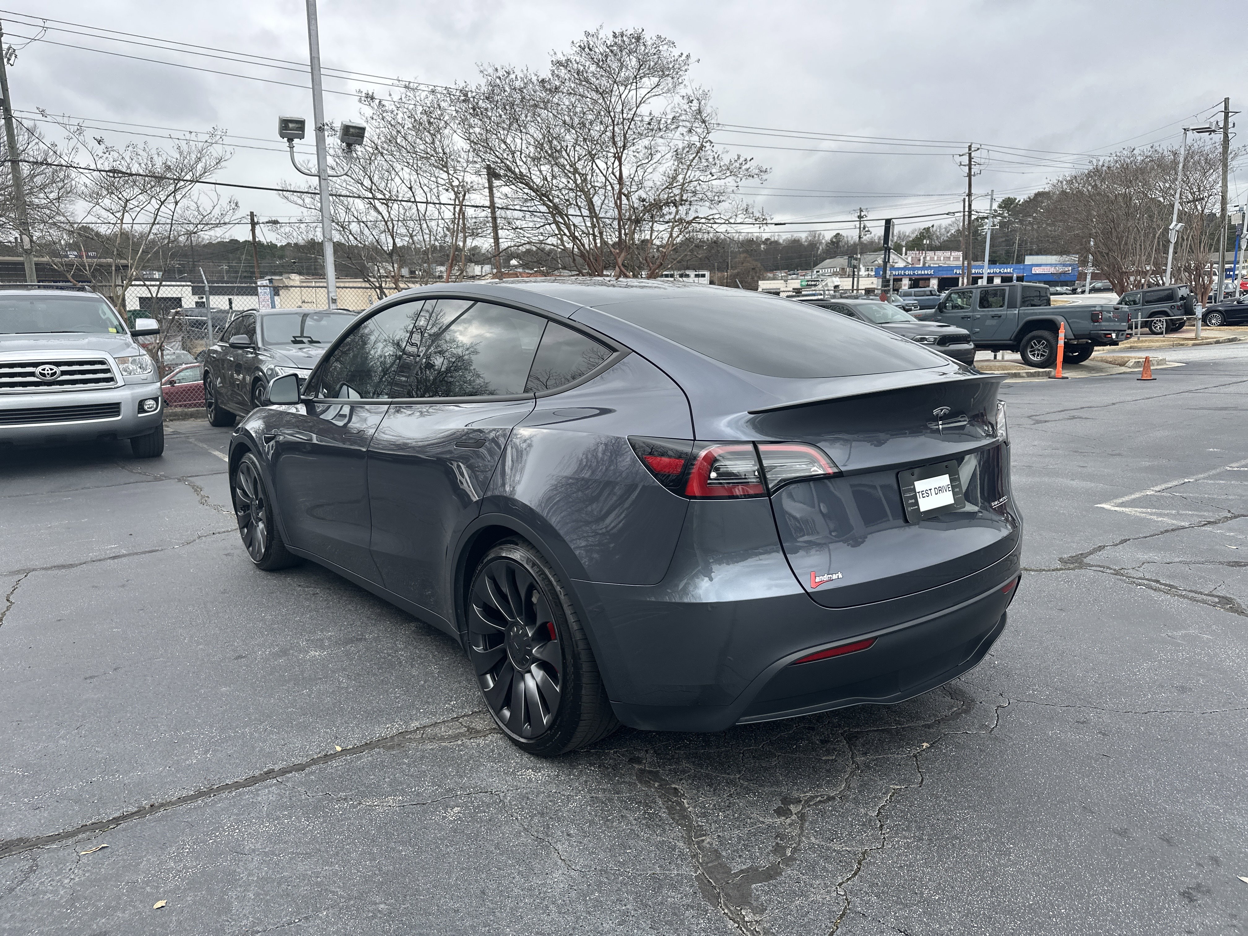 Used 2023 Tesla Model Y Performance image 7