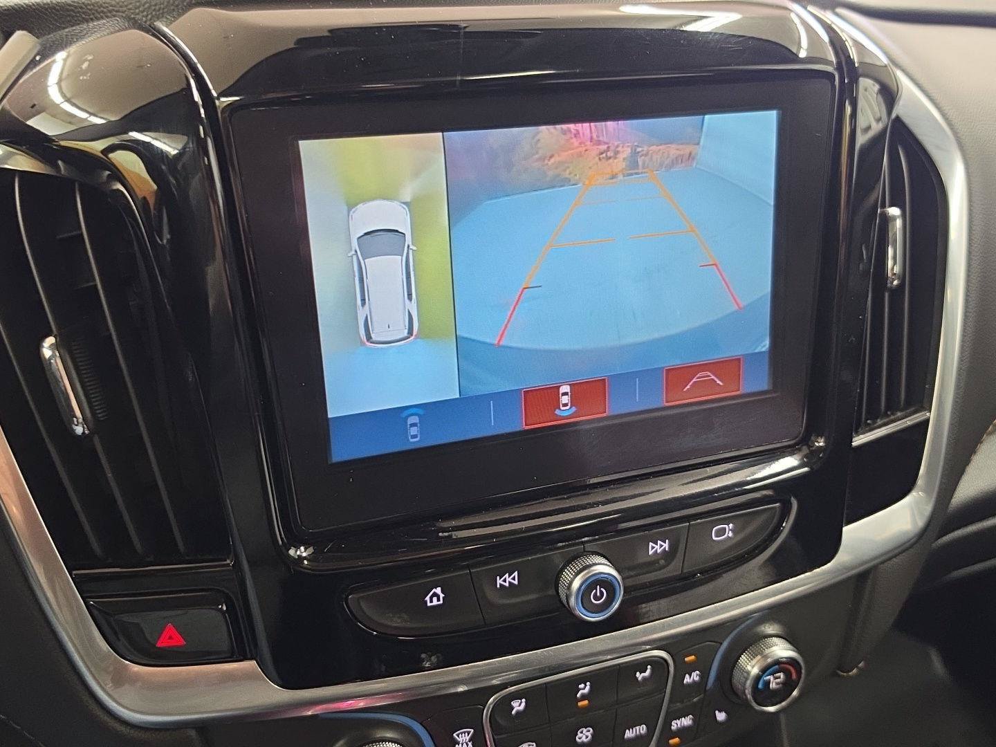 Used 2019 Chevrolet Traverse RS AWD/4WD image 21