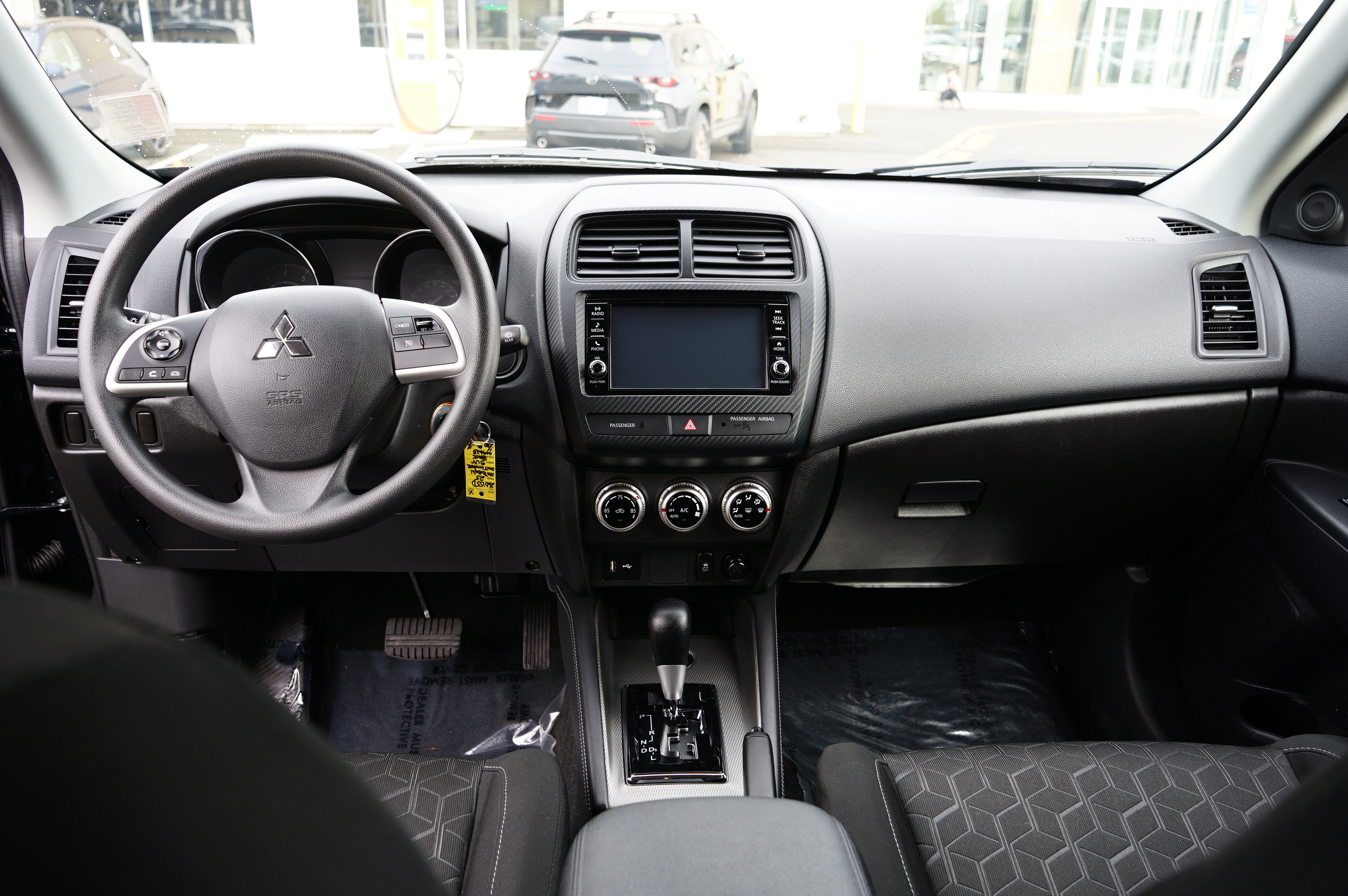 Used 2025 Mitsubishi Outlander Sport ES image 18