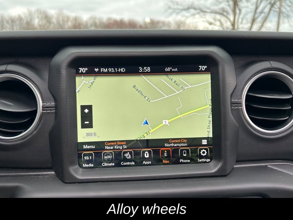 Used 2022 Jeep Wrangler Unlimited Sahara w/ Cold Weather Group image 20