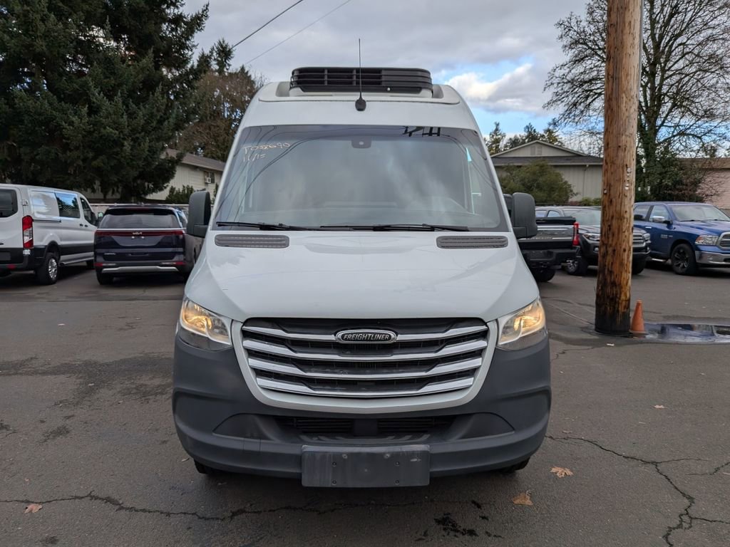 Used 2019 Freightliner Sprinter 2500 image 2