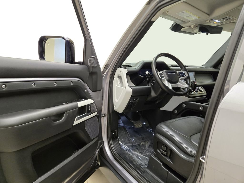 Used 2020 Land Rover Defender 110 First Edition AWD/4WD image 16