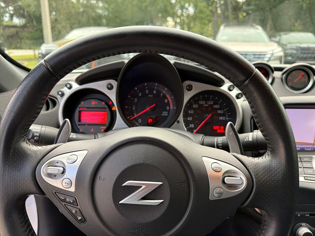 Used 2019 Nissan 370Z Touring Sport RWD image 18