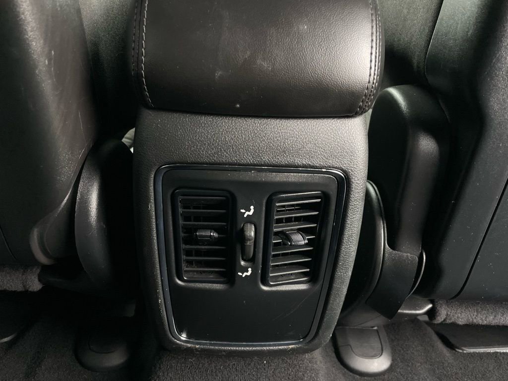 Used 2021 Jeep Grand Cherokee Laredo image 36