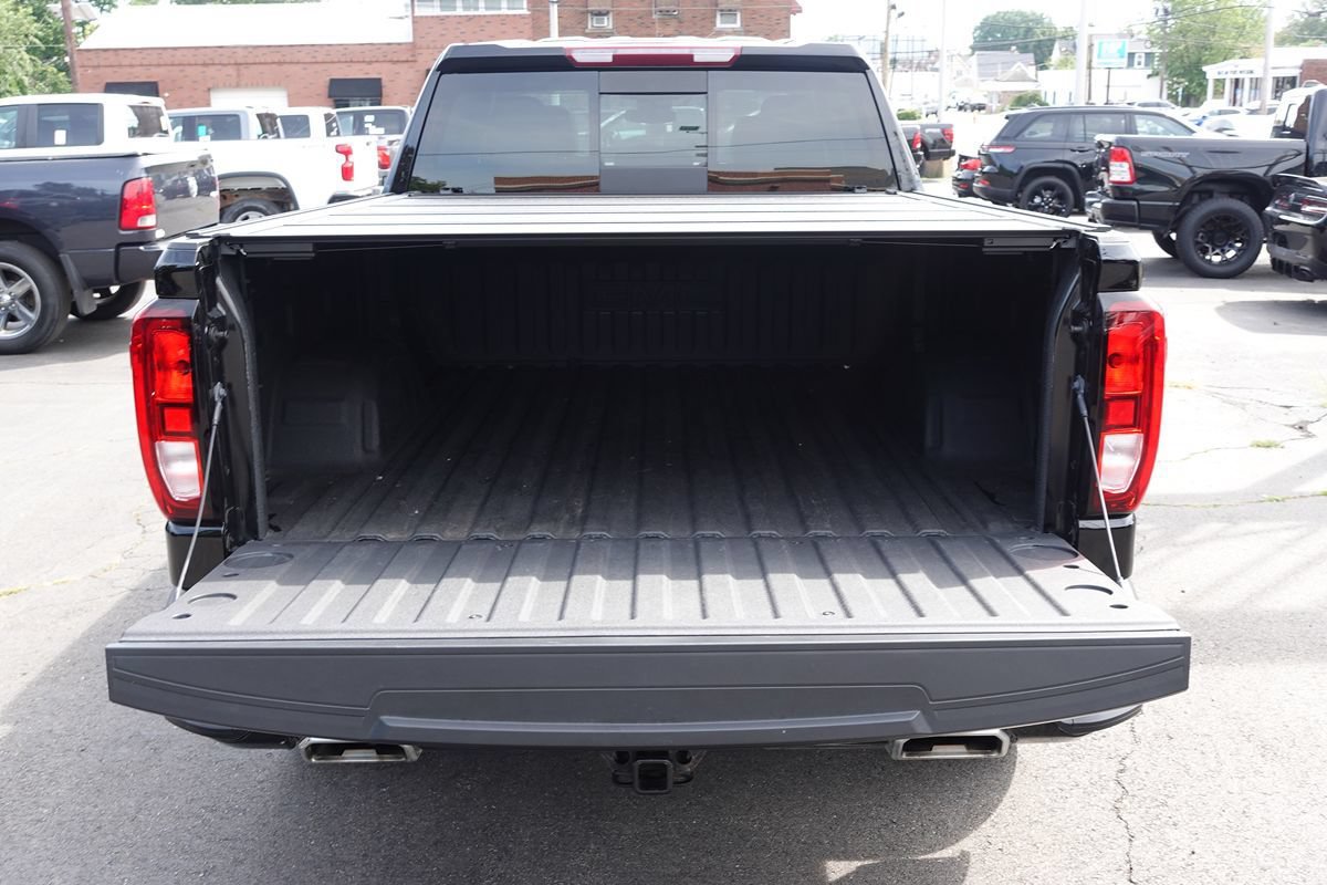 Used 2025 GMC Sierra 1500 Elevation w/ Elevation Premium Package AWD/4WD image 13