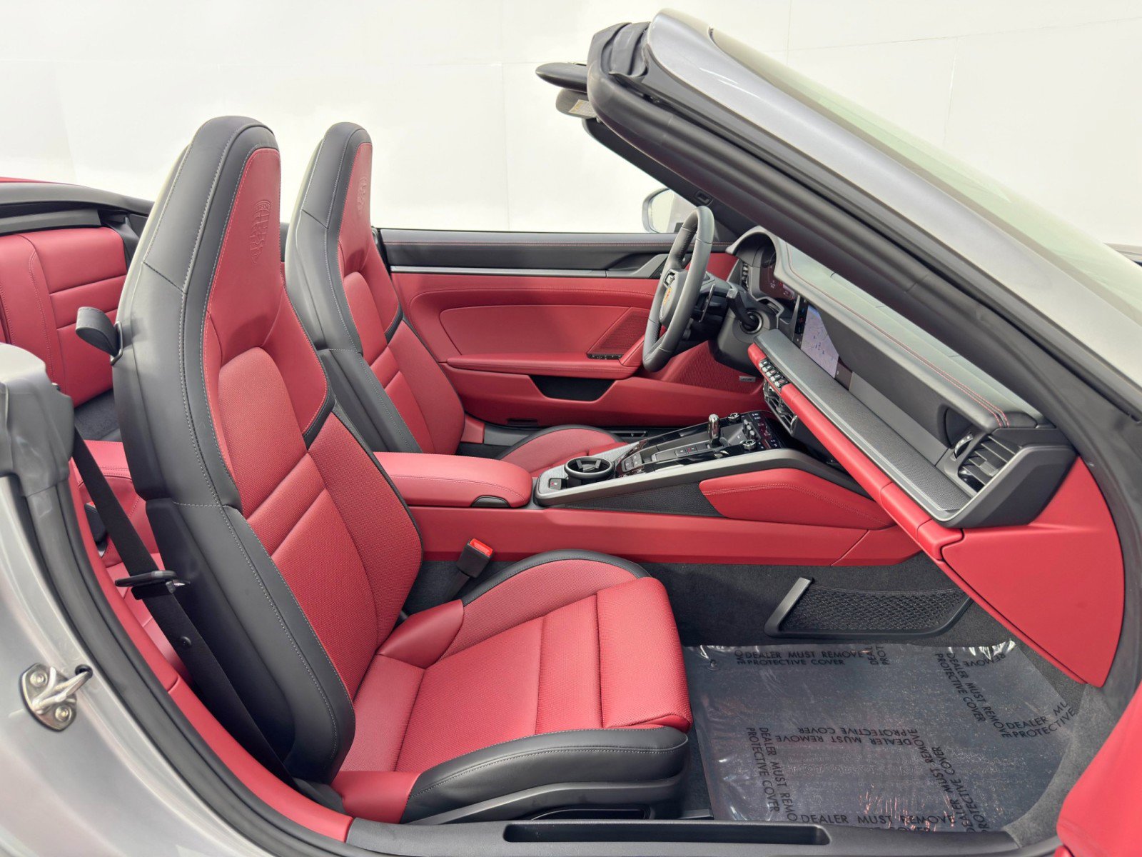 Used 2025 Porsche 911 Carrera image 14