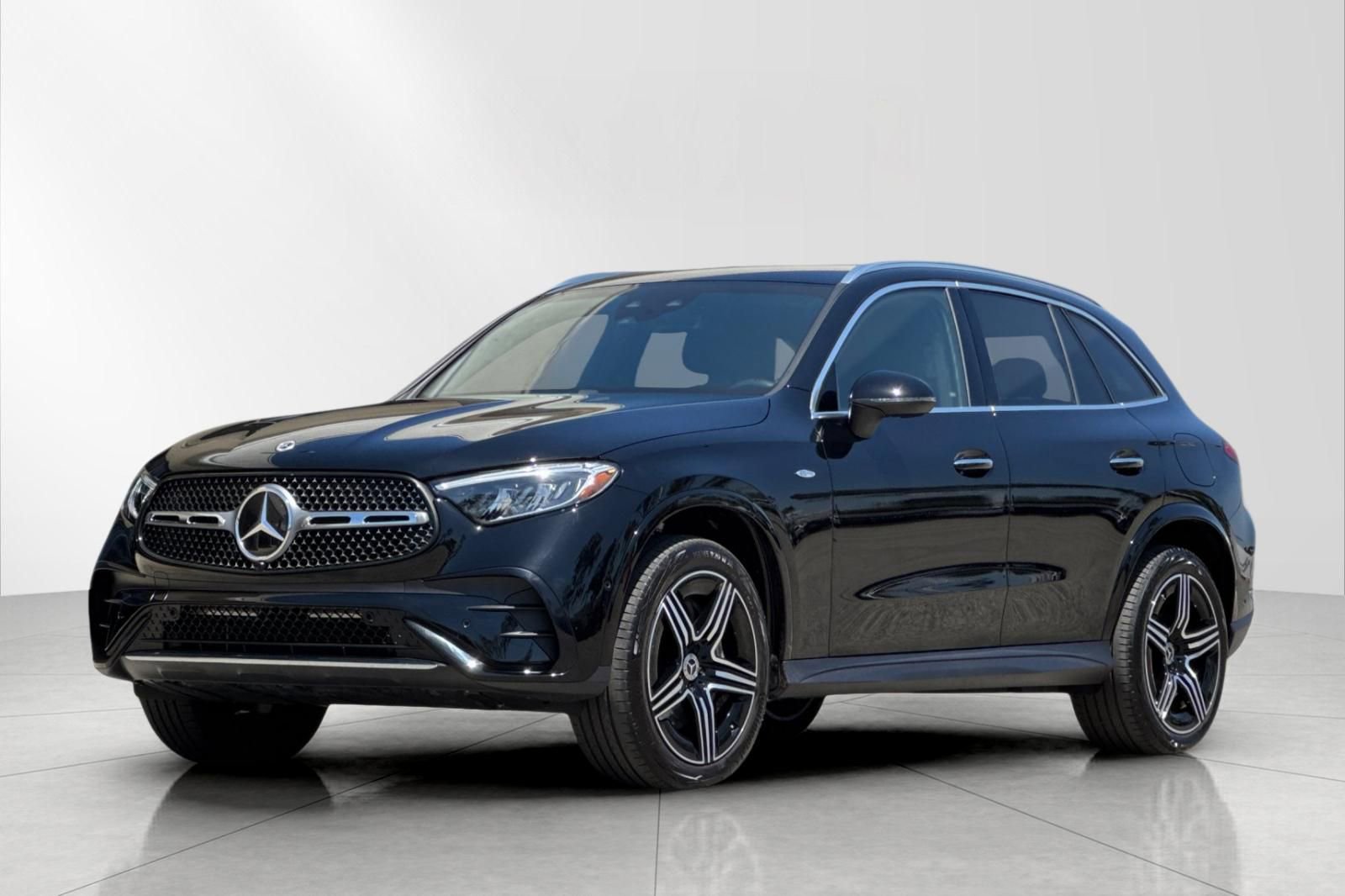 Used 2025 Mercedes-Benz GLC 350e 4MATIC image 7