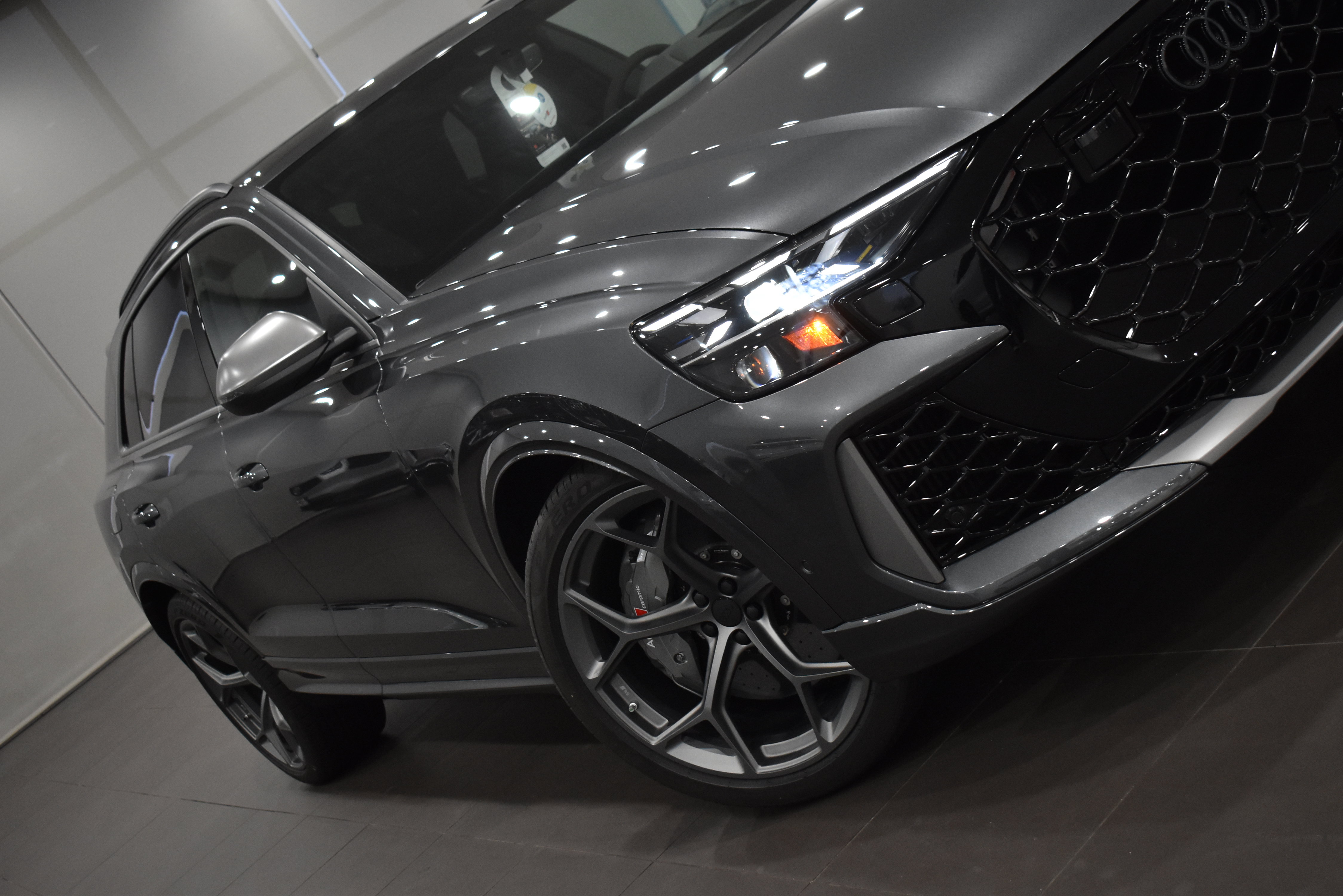 New 2026 Audi RS Q8 performance image 4