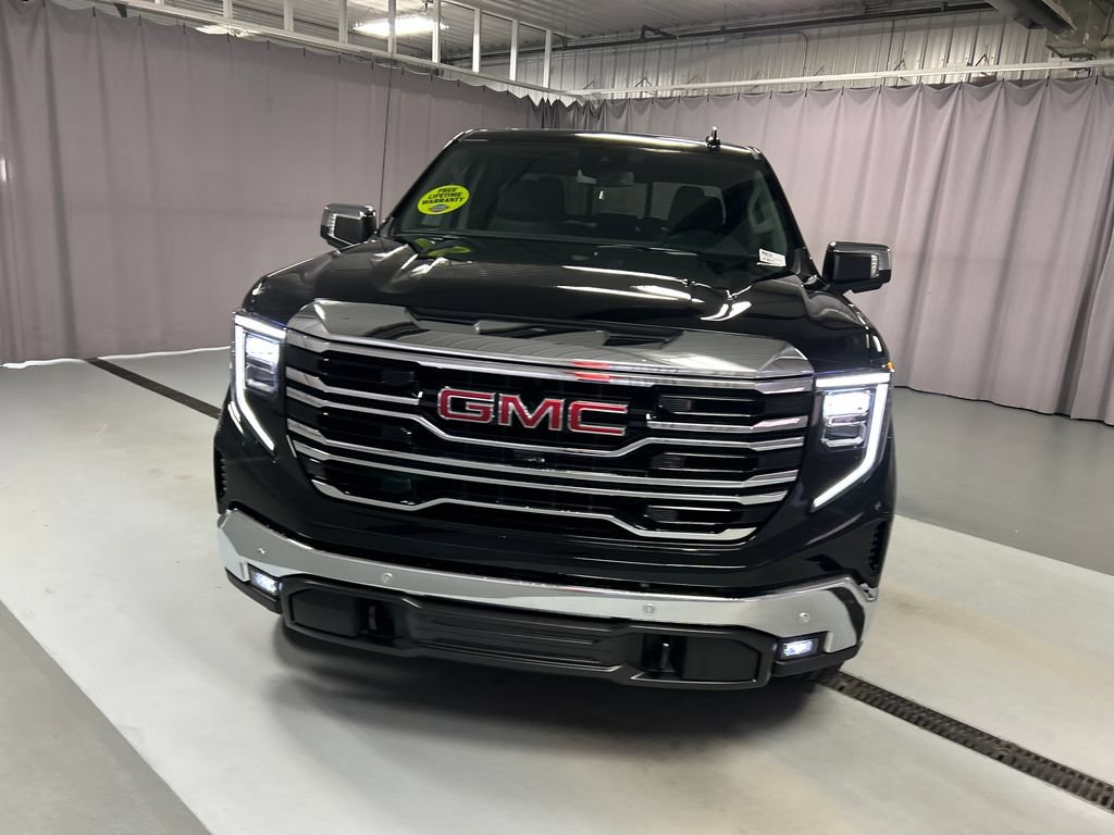 New 2026 GMC Sierra 1500 SLT w/ SLT Premium Package AWD/4WD image 2