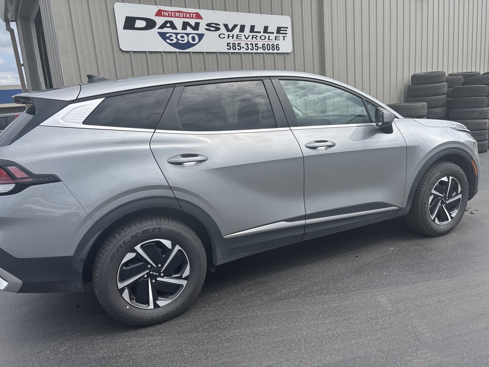 Used 2023 Kia Sportage LX AWD/4WD image 5