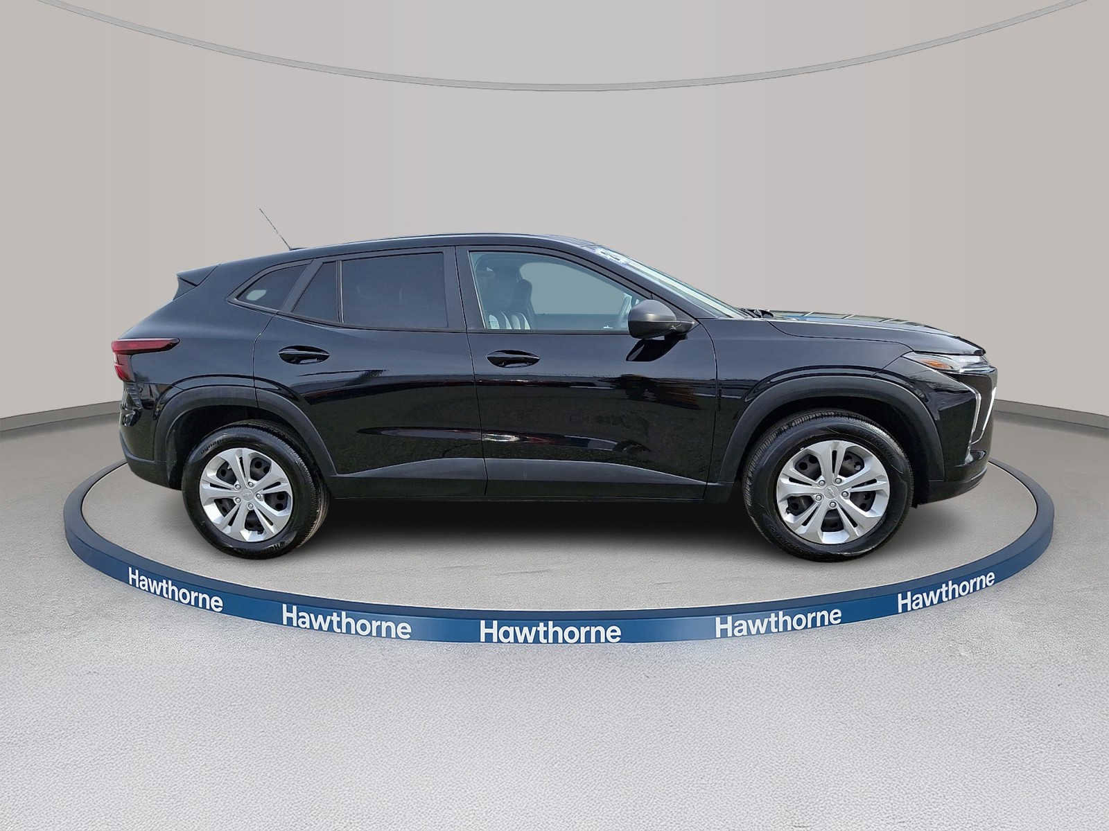 Used 2024 Chevrolet Trax LS image 7