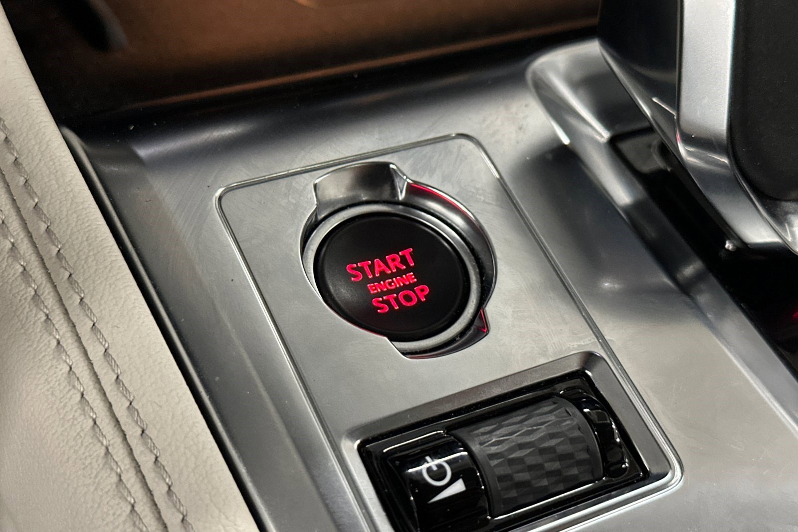 Used 2022 Jaguar F-PACE S image 34