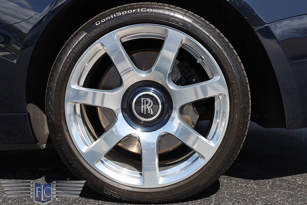 Used 2016 Rolls-Royce Dawn image 33