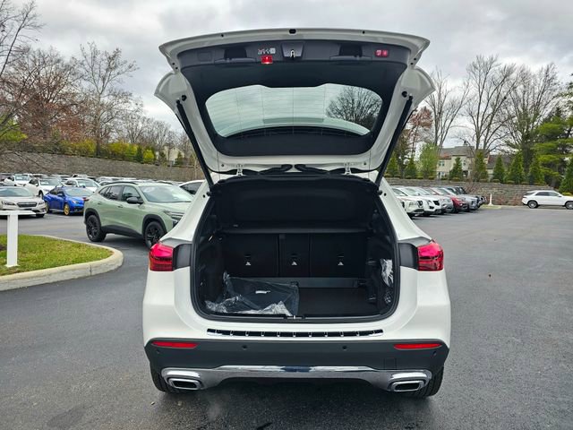 New 2026 Mercedes-Benz GLA 250 4MATIC image 9